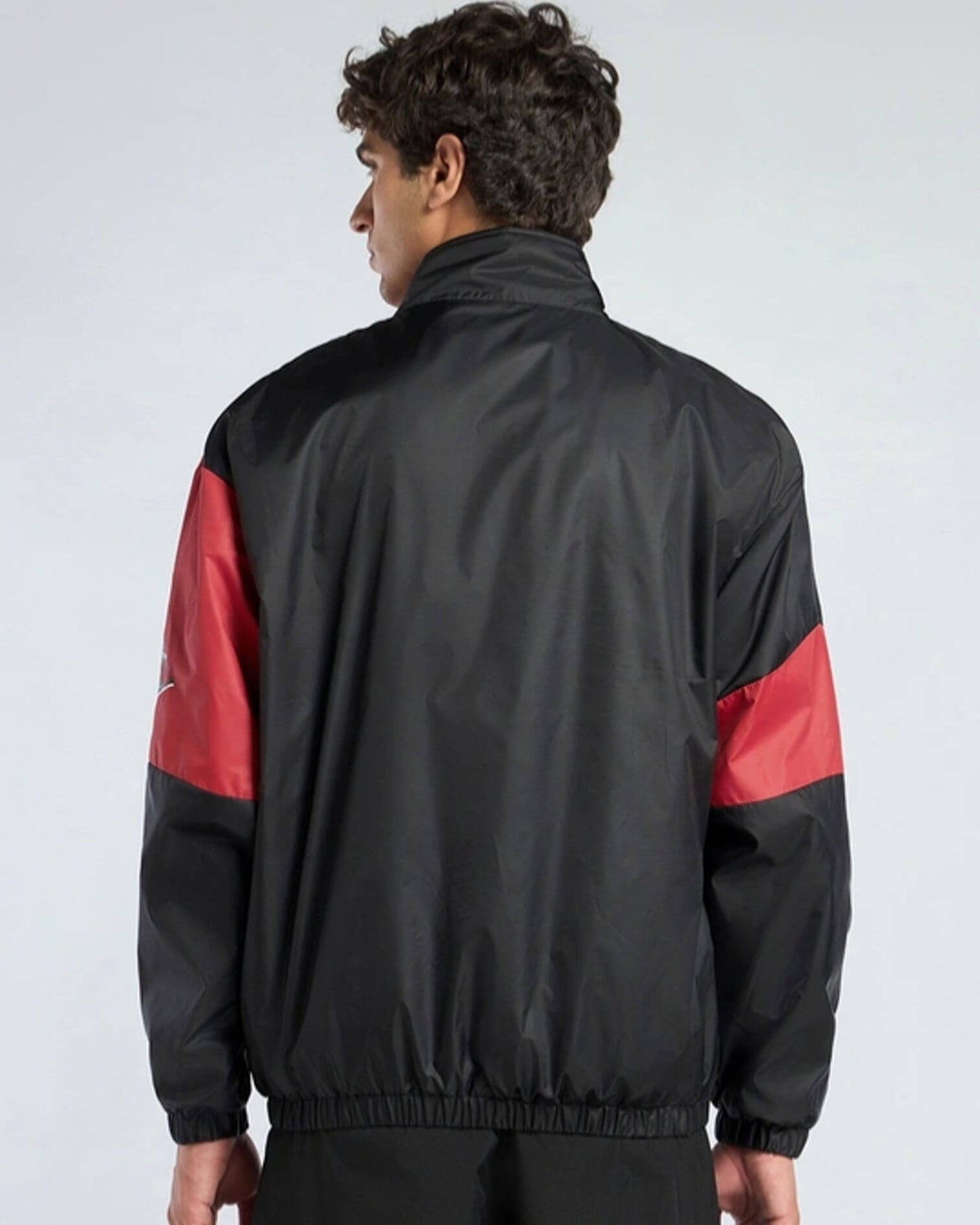 Colour: BLACK 01-RED 13